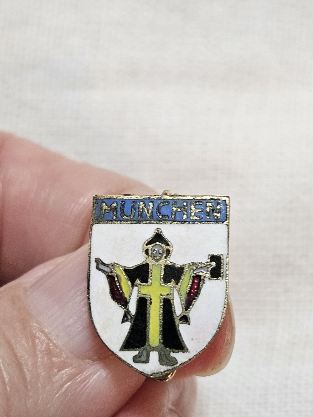 Vintage Silver-tone Munchen Souvenir Hat Pin German Travel Collectible Munich